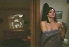 Голая Джина Гершон в фильме «Дела любовные» фото #10