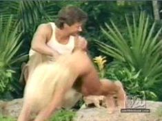 Голая Джина Ли Нолин в сериале «Шина» фото #7