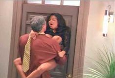 Голая Джина Райдер в сериале «Лучший секс в вашей жизни» фото #2