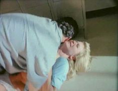 Голая Джинджер Линн Аллен в фильме «Ум, тело и душа» фото #1