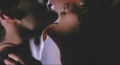 Голая Джоан Северанс в фильме «Озеро любви» фото #21