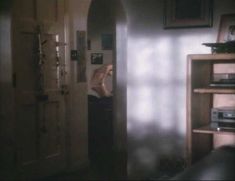 Голая Джоан Северанс в фильме «Преступные намерения» фото #8