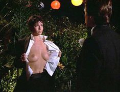 Голая грудь Джойс Хайзер в фильме «Парень что надо» фото #3