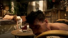 Голая Джолин Андерсен в сериале «Королевство» фото #1