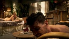 Голая Джолин Андерсен в сериале «Королевство» фото #2