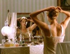 Голая Джоэли Ричардсон в сериале «Любовник леди Чаттерлей» фото #1