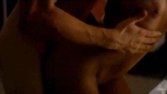 Голая Джоэнн Алдерсон в сериале «Запретная наука» фото #12