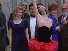 Голая Джоэнна Гоуинг в фильме «Шантаж» фото #14