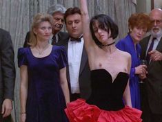 Голая Джоэнна Гоуинг в фильме «Шантаж» фото #16