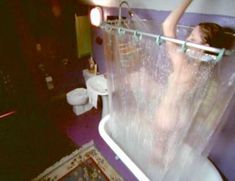 Голая Джуди Грир в фильме «Больной» фото #2