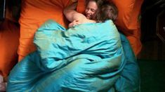 Голая Джули Бенц в сериале «Декстер» фото #13