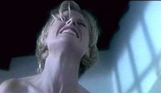 Голая грудь Джули Боуэн в фильме «Оргазм Эми» фото #3