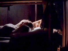 Голая Джули Стрэйн в фильме «Валькирия» фото #25