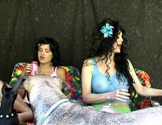 Голая Джули Стрэйн в фильме «Сестринское братство» фото #2