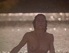 Голая Джули Уорнер в фильме «Доктор Голливуд» фото #1