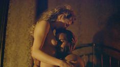 Красивая Джульет Райлэнс снялась голой в сериале «Больница Никербокер» фото #3