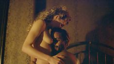 Красивая Джульет Райлэнс снялась голой в сериале «Больница Никербокер» фото #4