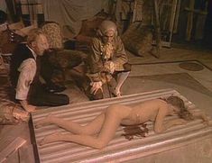 Голая Доминик Санда в фильме «Степной волк» фото #3