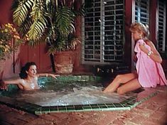 Голая Дона Спейр в фильме «Победить или умереть» фото #1