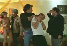 Аккуратная голая грудь Донны Уилкс в фильме «Файр» фото #1