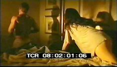 Голая Дэбби Рошон в фильме «Кровопускание» фото #15