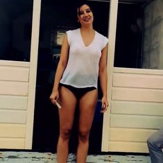 Дэйзи Лоу без лифчика на Ice Bucket Challenge фото #1