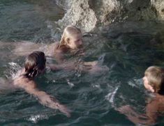 Голая Дэрил Ханна в фильме «Летние любовники» фото #5