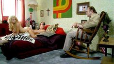 Голая Жак Холлэнд в фильме «Пулбой. Спасайся кто может» фото #3