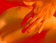 Голая Жанин Терио в фильме «Голод» фото #5