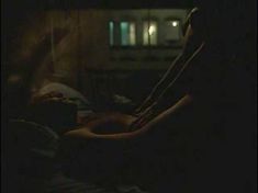 Голая Жюдит Годреш в фильме «Энтропия» фото #3