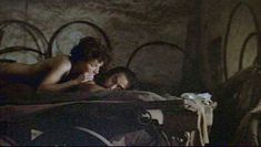 Голая Жюльет Бинош в фильме «Английский пациент» фото #5