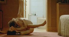 Голая Жюльет Бинош в фильме «Ущерб» фото #6