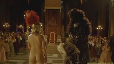 Голая попа Зои Таппер в фильме «Красота по-английски» фото #1