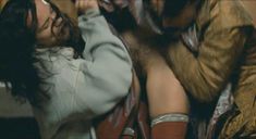 Голая Изабель Аджани в фильме «Королева Марго» фото #9