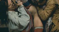 Голая Изабель Аджани в фильме «Королева Марго» фото #10