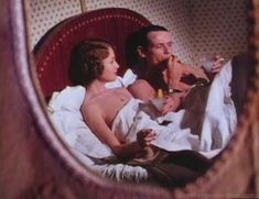 Голая Изабель Юппер в фильме «Виолетт»