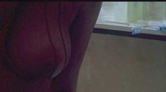 Голая Изильд Ле Беско в фильме «Задний план» фото #8