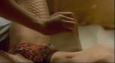 Голая Ингрид Рубио в фильме «Убей меня нежно» фото #1