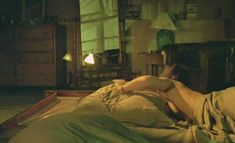 Полностью голая Ирен Жакоб в фильме «Двойная жизнь Вероники» фото #11