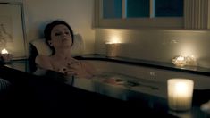 Голая Ирина Дворовенко в сериале «Плоть и кости» фото #2