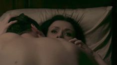 Голая Ирина Дворовенко в сериале «Плоть и кости» фото #10