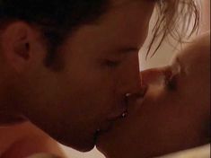 Голая Камилла Овербай Рус в фильме «На границе» фото #12