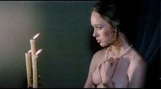 Голая грудь Камилль Китон в фильме Tragic Ceremony фото #8