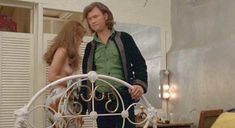 Голая Карен Блэк в фильме «Циско Пайк» фото #2