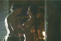 Голая Карен МакДугал в фильме «Гладиатрикс» фото #5