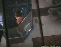 Голая Кари Вурер в фильме «Острые ощущения» фото #19