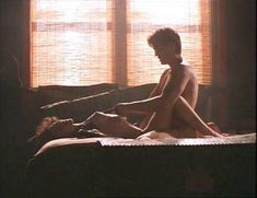 Голая Кари Вурер в фильме «Острые ощущения» фото #27