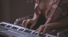 Голая Кари Вурер в фильме «Постовой на перекрестке» фото #11