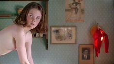 Голая грудь Карин Хульдт в фильме «Цветения пора» фото #4