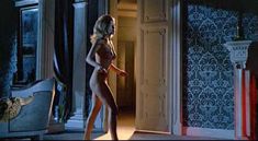 Голая Карин Шуберт в фильме «Синяя борода» фото #3